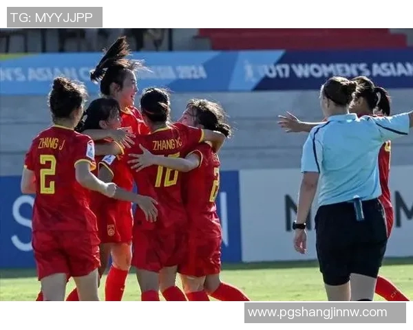 周欣怡精彩点射助力女足U17半场前2-0领先挪威U17女足